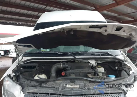 2015 Mercedes-Benz Sprinter 2500 High Roof из США, поврежденный, VIN WD3PE8DBXFP136415